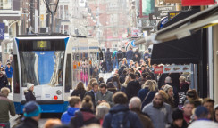 busy street amsterdam