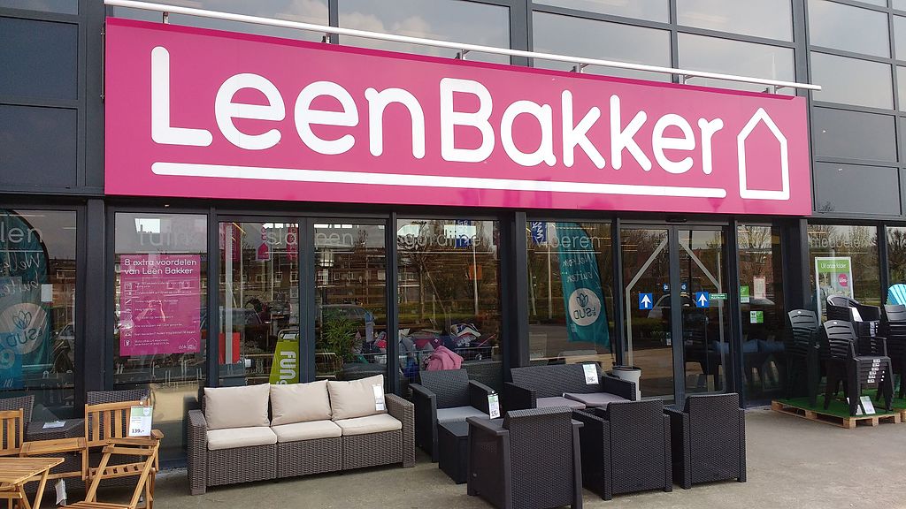 ik ben trots waardigheid knoop Blokker's big sale begins: Gilde snaps up furniture unit Leen Bakker -  DutchNews.nl