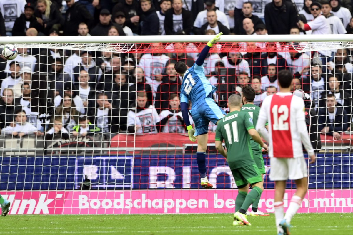 Ajax stage late comeback against Feyenoord to stay on course for title ...