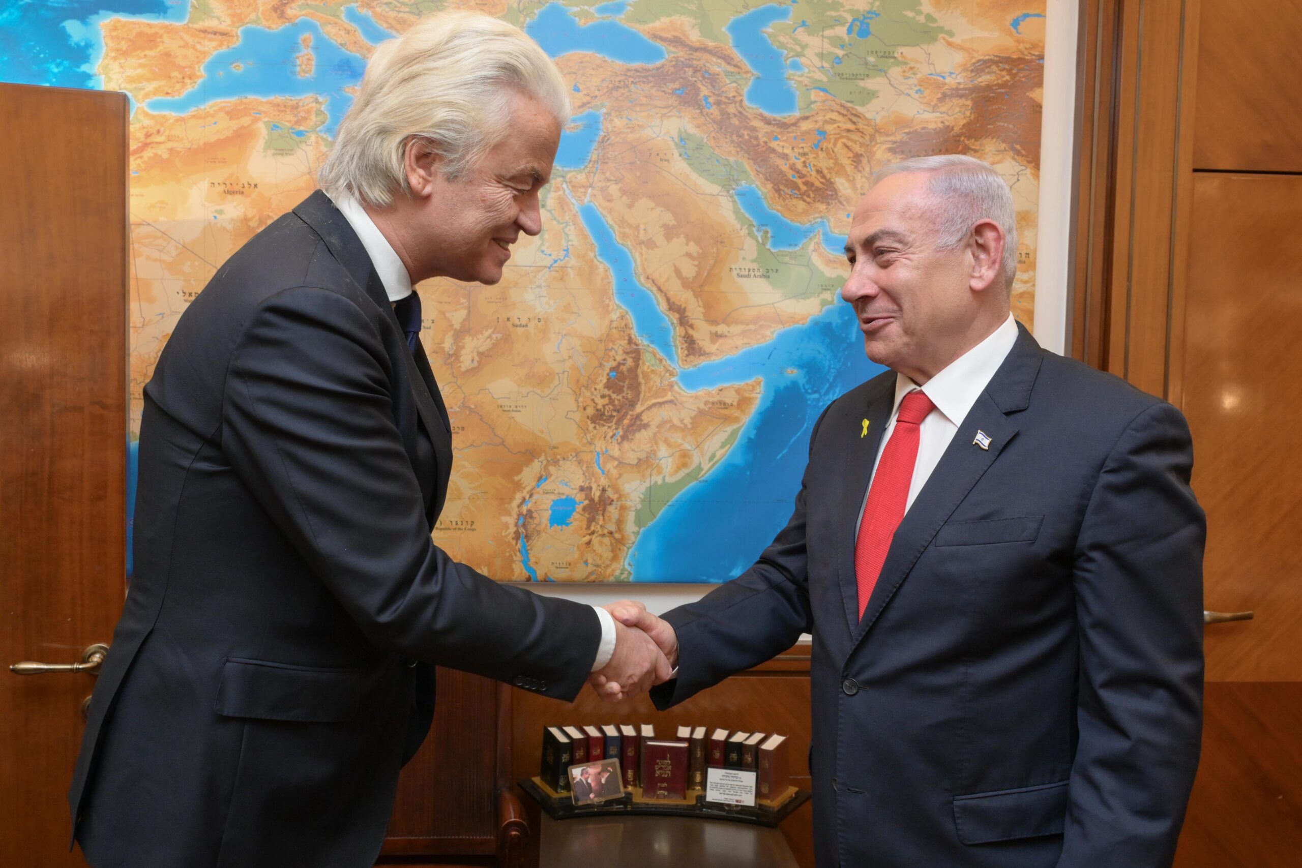 Wilders' West Bank visit raises hackles of coalition partners