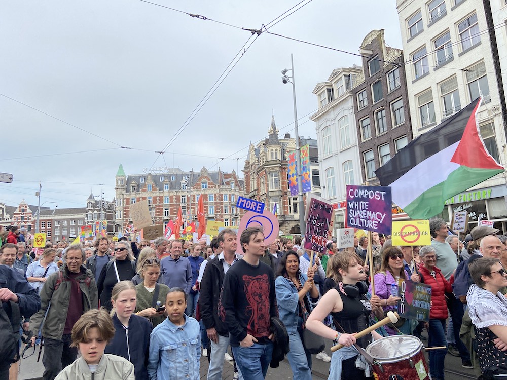 Thousands march through Amsterdam to protest racism and fascism